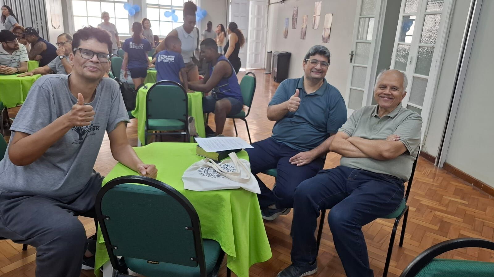 Encontro com as famílias no salão