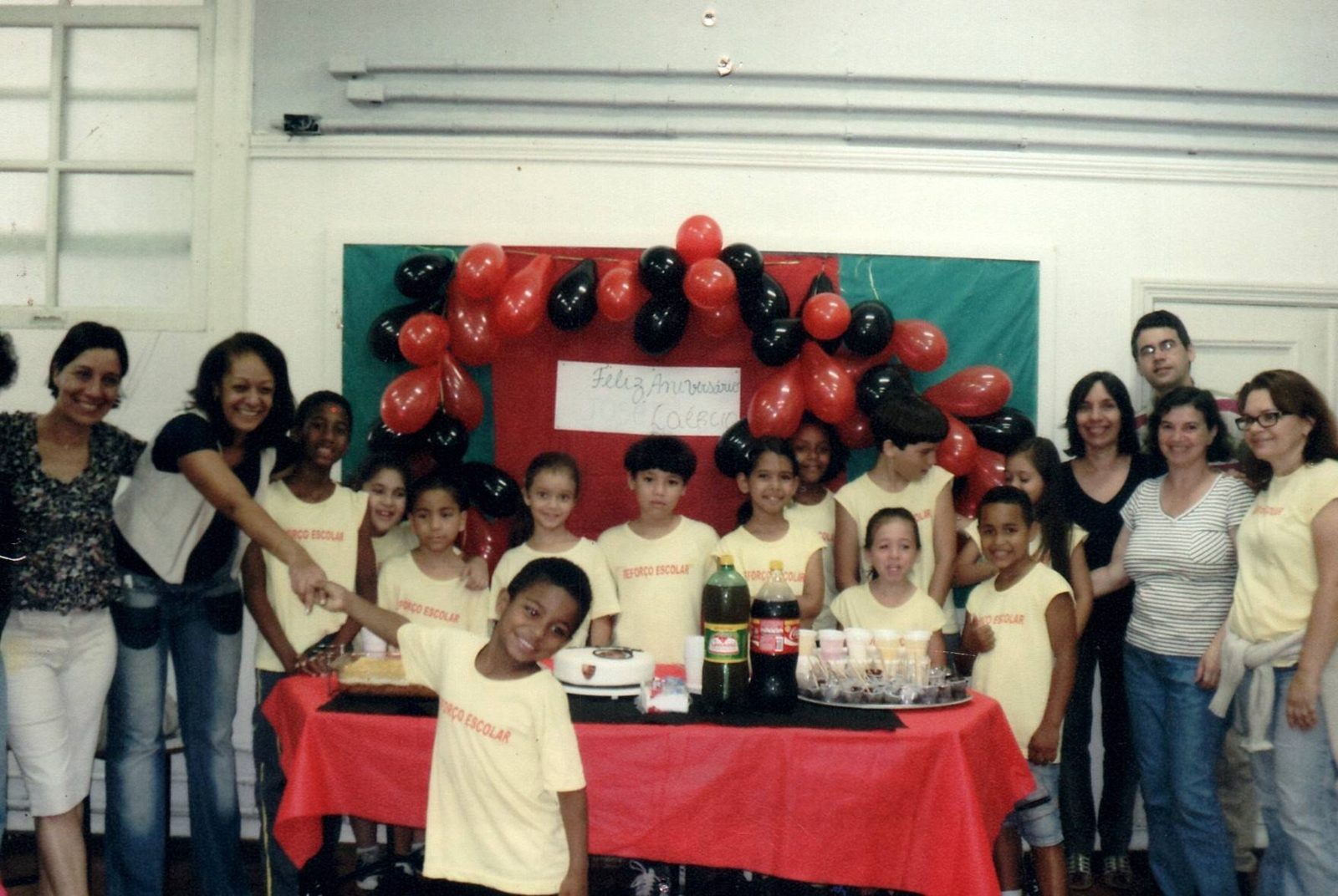 Festa de encerramento decorada com balões