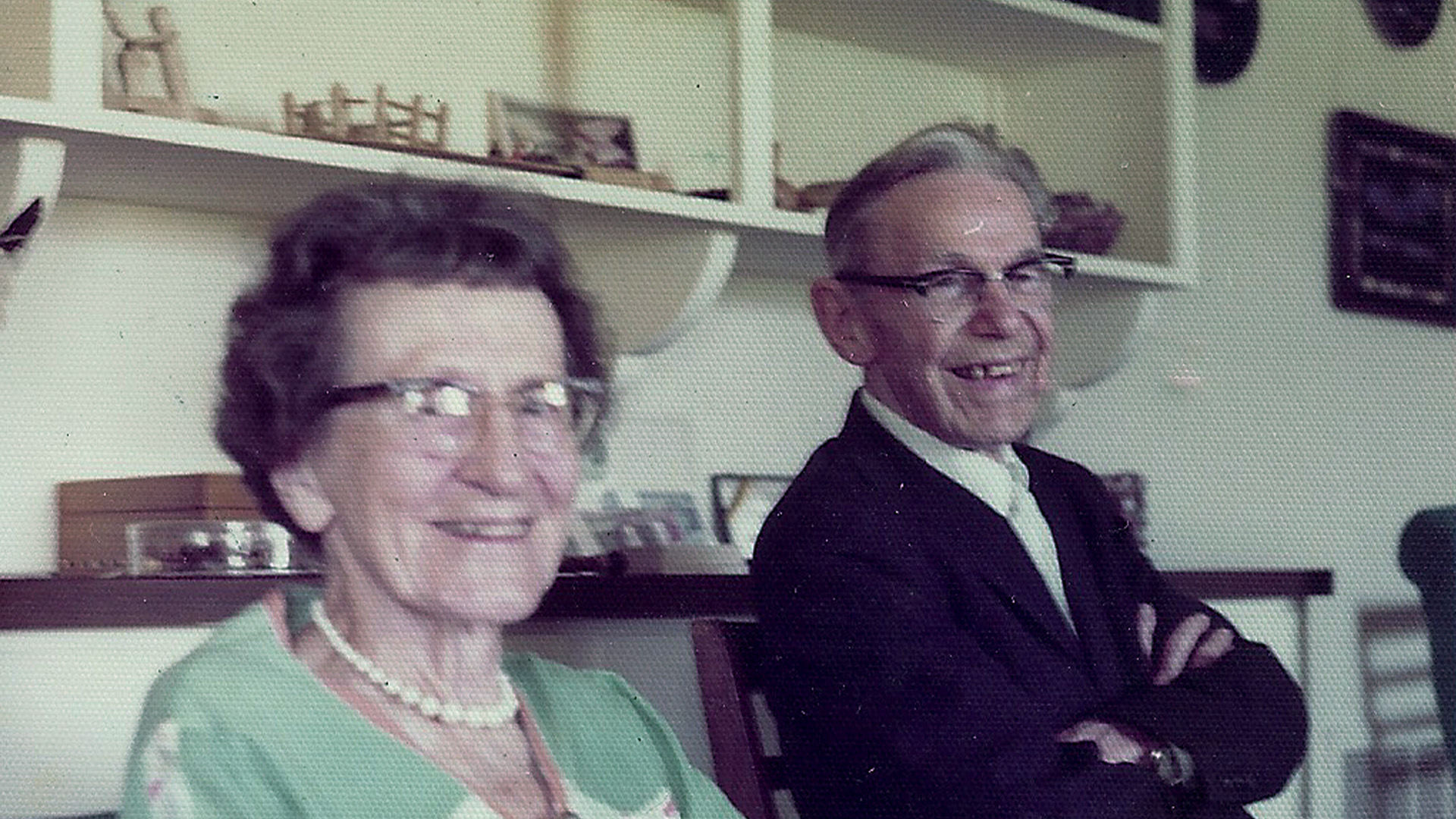 Pr. William Edison Allen e sua esposa D. Edith (pastor titular de Itacuruçá de 1936 a 1962) - 1976